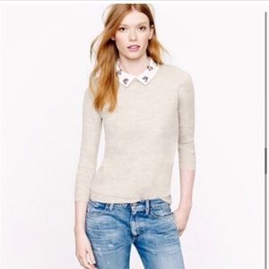 Oatmeal sweater with attachable gem color